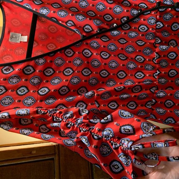 Tristan, dress. Size small, Printed fabric, All red lining, Midi or Maxi. - Picture 12 of 12